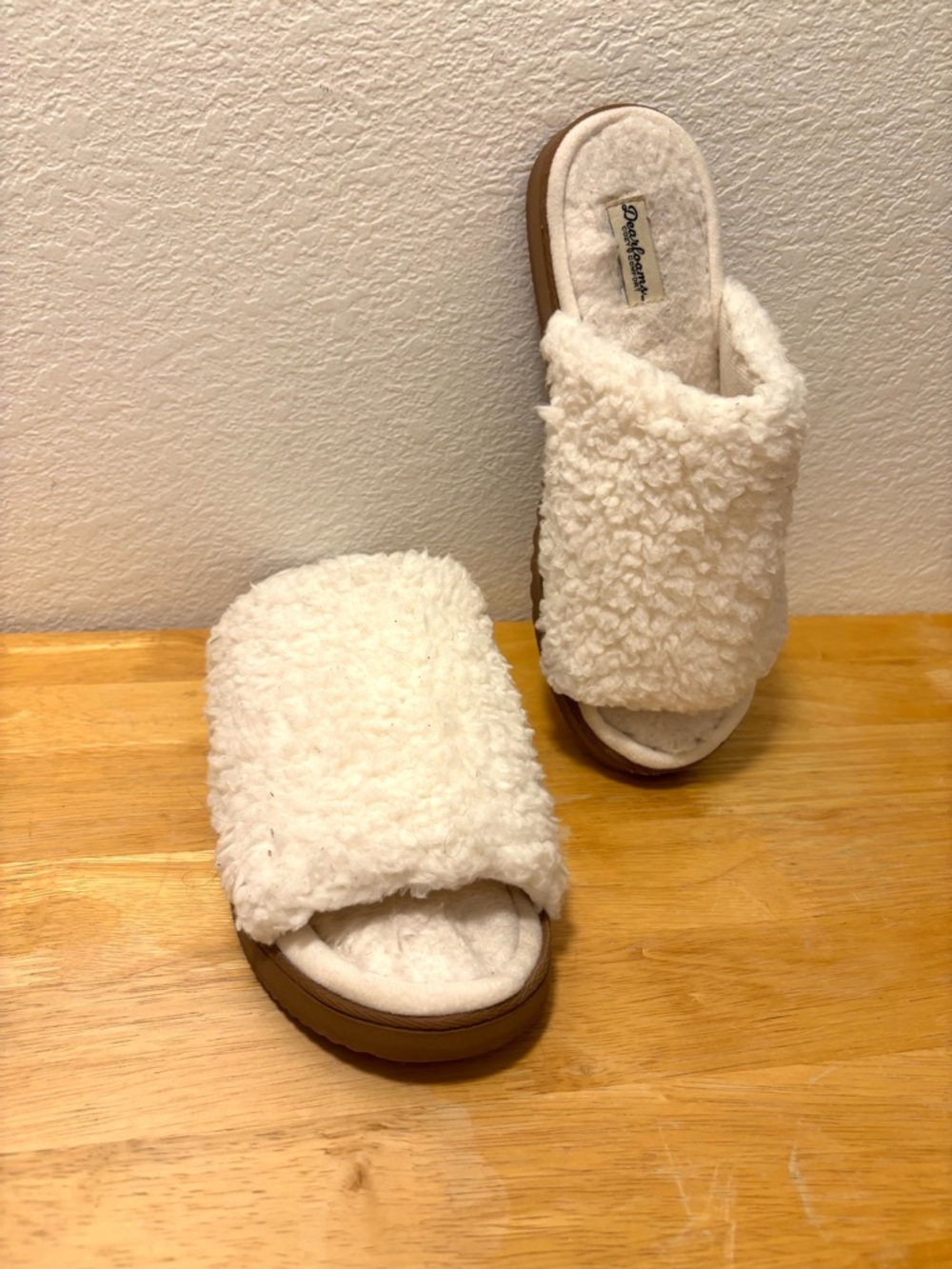 dearfoams XL 11-12 Sherpa Slide Loungewear Slippers in Off-White